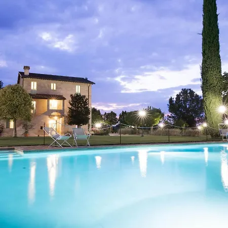 Comfy In Papiano With Bbq And Sun Loungers فيلة
