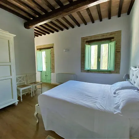 Comfy In Papiano With Bbq And Sun Loungers فيلة *